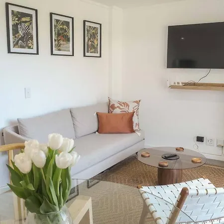 Chic 1-Bedroom Retreat With Mountain Views Kapstadt Exterior foto