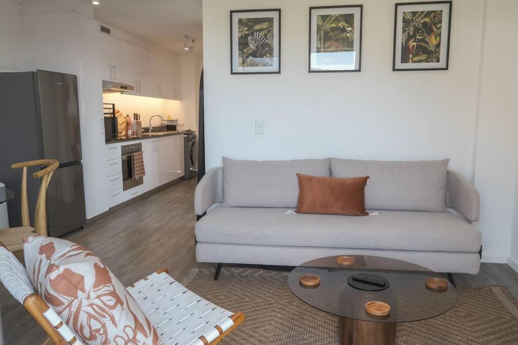 Chic 1-bedroom Retreat With Mountain Views Apartment Kapstadt